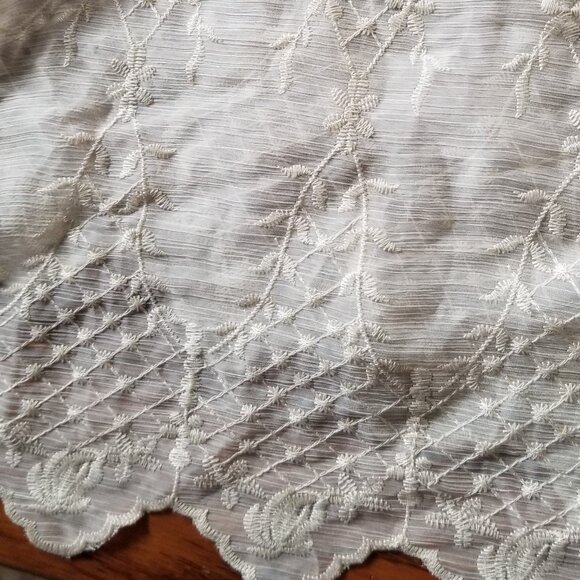 Women's lingerie - Picture 2 of 7